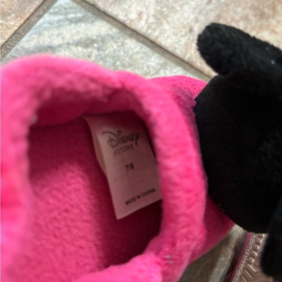 Disney Minnie Mouse Slippers Shoes - Picture 5 of 5